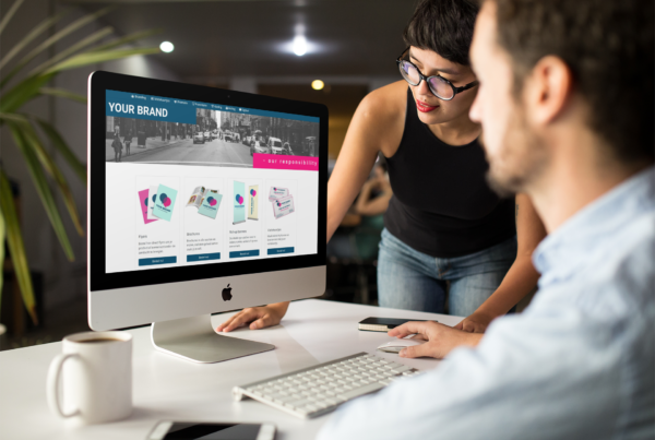 Brand Portal Software Prindustry Für Unternehmen mit mehreren Standorten, Teams oder Marken